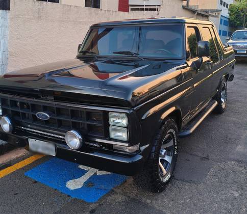 FORD F-1000 DIESEL 2P MANUAL